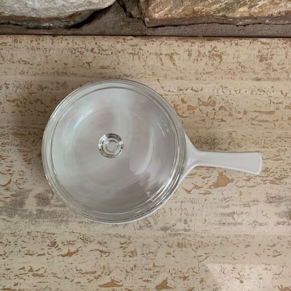 Vintage CorningWare Colonial house browning skillet with lid - Picture 2 of 10